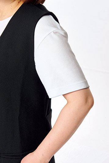 半袖シャツの袖