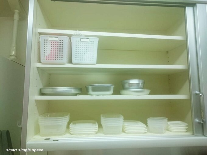 東日本大震災からの対策 食器棚の転倒防止に牛乳パックが活躍 Esseonline エッセ オンライン