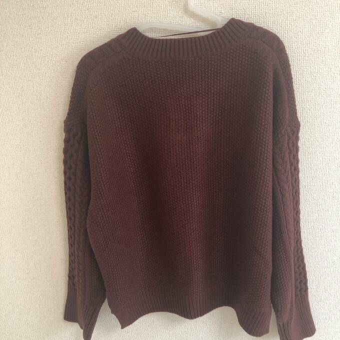 後ろはシンプルなデザイン