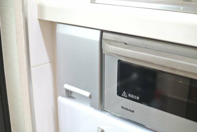 コンロ脇の引き出し