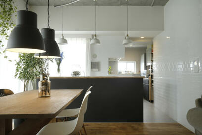 既存利用とDIYで築浅マンションをローコストでリノベ