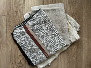 使い古した「バスタオル」の活用方法。枕カバーにして再利用！