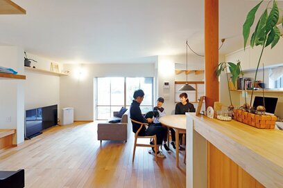 【注文住宅事例】愛犬もハッピー！一緒に年をとれる自然素材を使った家