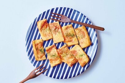 クタクタでもすぐ完成する「おつまみ副菜」。ピザ風お揚げも簡単なのに美味