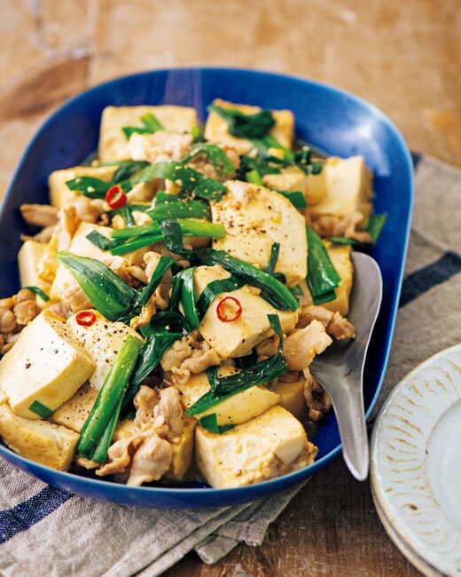 豆腐と豚肉のピリ辛ニラ炒め