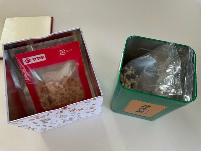 缶を食材入れに