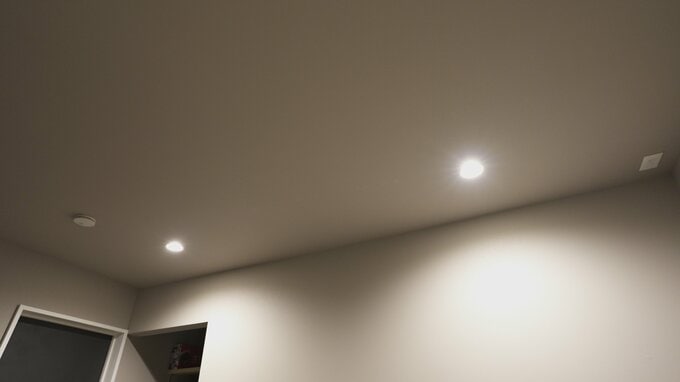 寝室のダウンライト