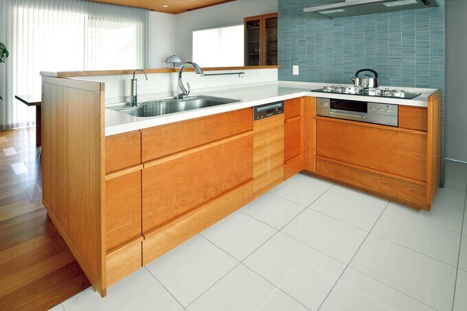 家具蔵「無垢材オーダーキッチン」