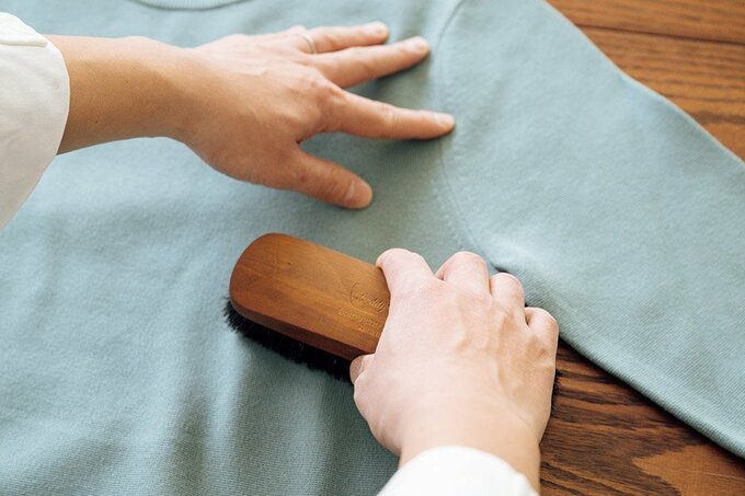 毛玉を取る画像