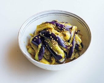 レンチンでつくるナスのナムル。パッと手軽にできる絶品の副菜