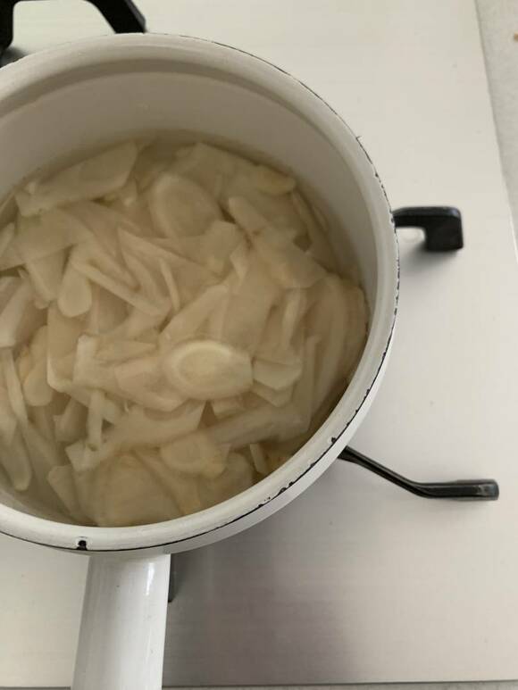 お湯に新ショウガ