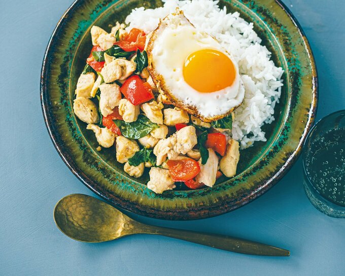 鶏胸肉のガパオご飯