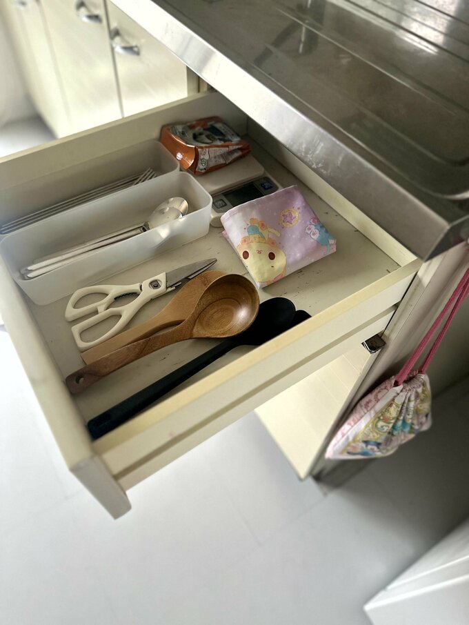 かさもさんキッチンの引き出し収納