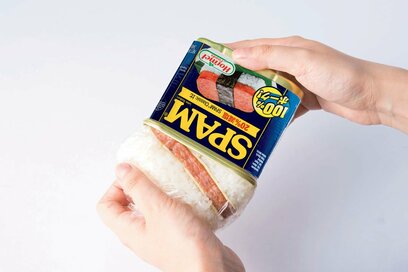 あき缶で型抜きしたら、スパムむすびが超簡単・きれいにできた！