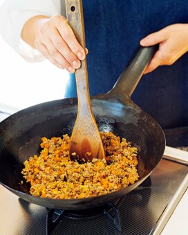 54歳、団地にひとり暮らし。食費月2万5000円を実現した「自炊の素」レシピ