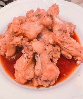 フライパンひとつでできる！おかずにもおつまみにもなる「鶏手羽のお酢煮」