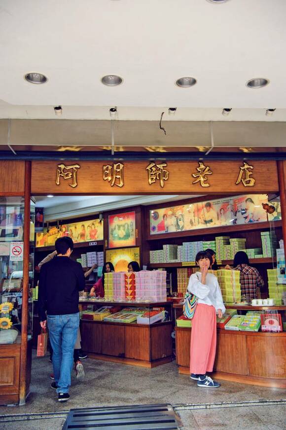 パイナップルケーキなど台湾銘菓もそろう