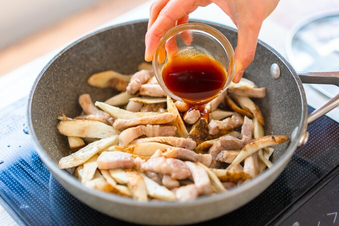 調味料を入れる