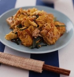 安くてうまい！夏バテ防止にもなる栄養炒め！ツナと豆腐のチャンプルー