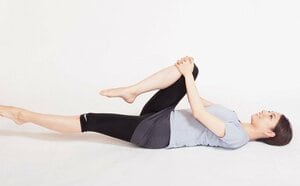 左脚が床についたら、2回呼吸して力を抜く