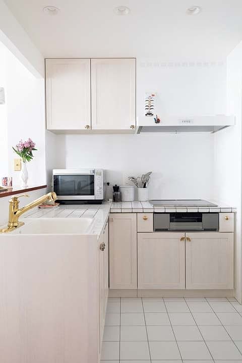 作業動線のよいL字型キッチン