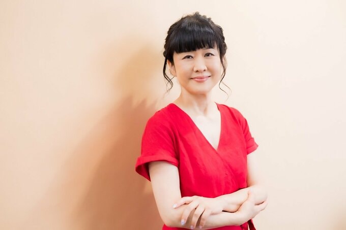 女性正面