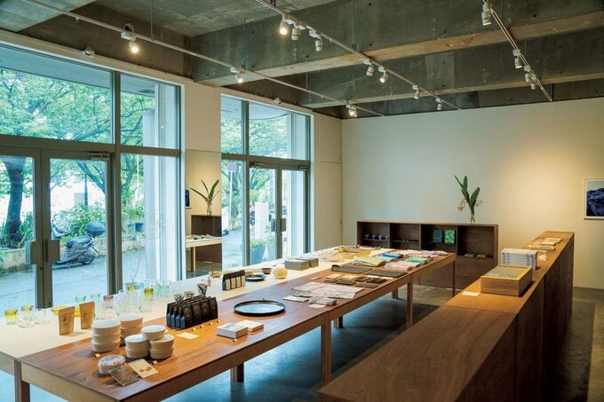 RENEMIAのカフェスペースの様子