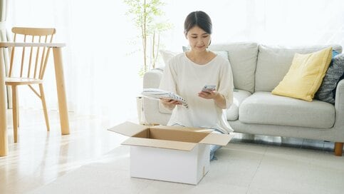 50代からのフリマアプリ活用法。値下げ交渉、相手からのクレーム…知っておきたい対応法