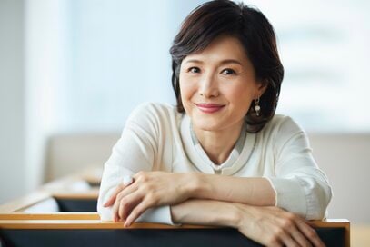 水野真紀さんが50代の今も輝く理由。「年を重ねても“最良”の自分でいたい」