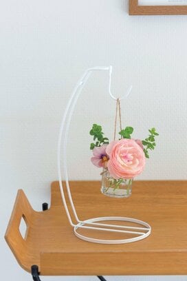 100均のバナナスタンドにグリーンをハンギング！イケてるアレンジワザ4選