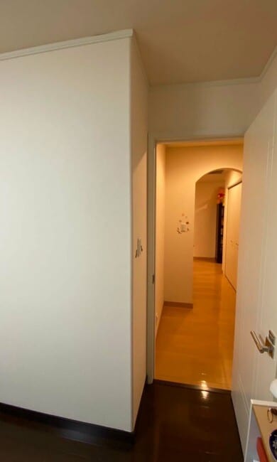 廊下にはR加工に合わせたアーチも採用