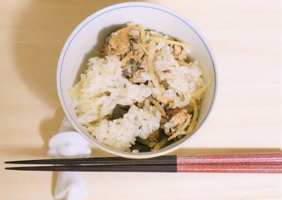 鯖缶と生姜の炊き込みごはん