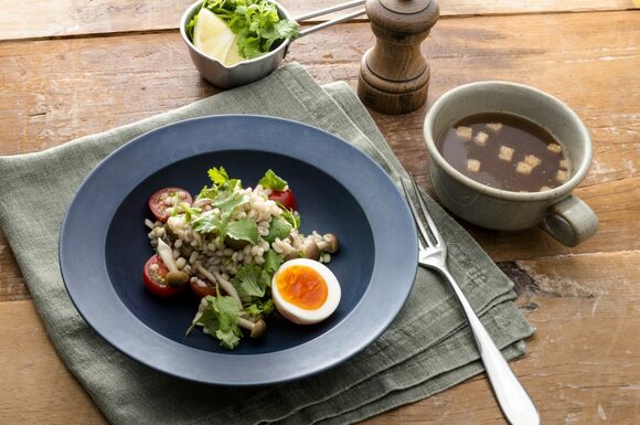 ライスボール風朝食 「もち麦とキノコのセビーチェ」