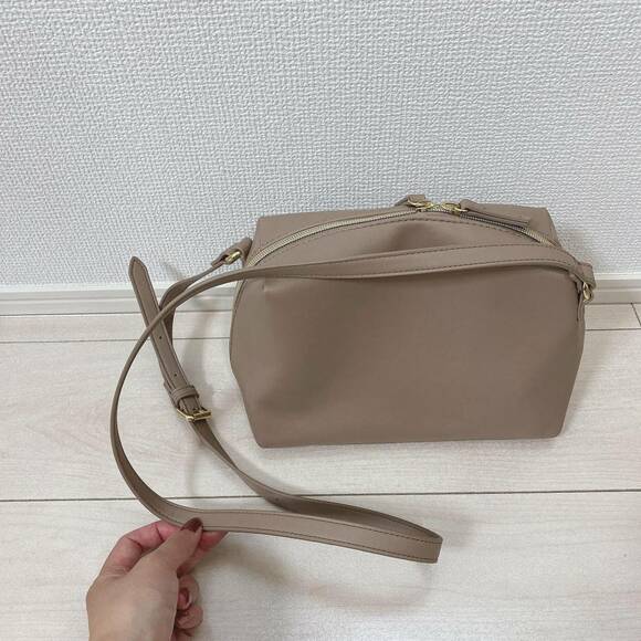 ショルダーバッグ