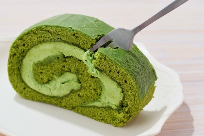 東山茶寮「宇治抹茶生チョコロールケーキ」