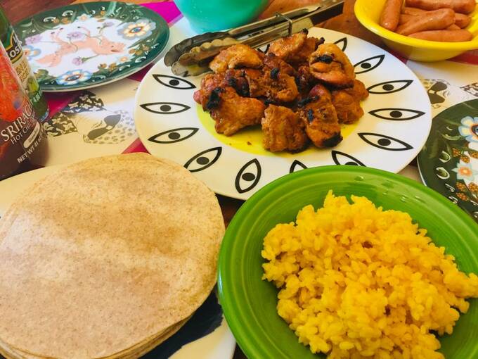 お肉や野菜、チーズ、たくさんの栄養を1度にとれます