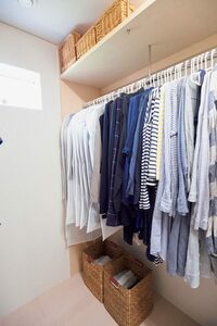 夫婦用のウォークインクローゼット