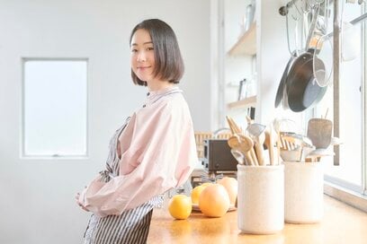「食べることもつくることも好き」黒木華さんの“リアルな食事”。冷蔵庫に必ず入っているものは