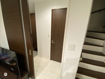 トイレを玄関近くと2階の階段横に設置。動線がスムーズ＆来客時も安心して使える家に