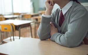 私から疑問や反発する力を奪っていきました