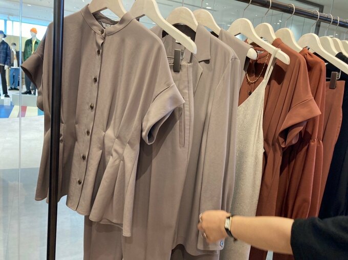 ブラウスとパンツ