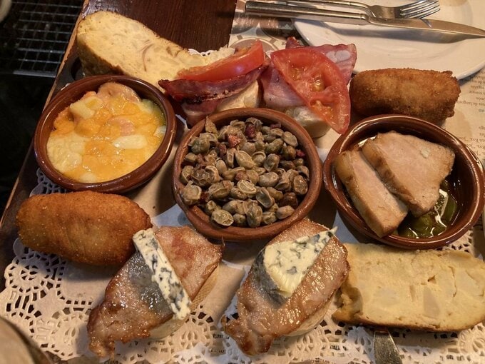 パン・コン・トマテ