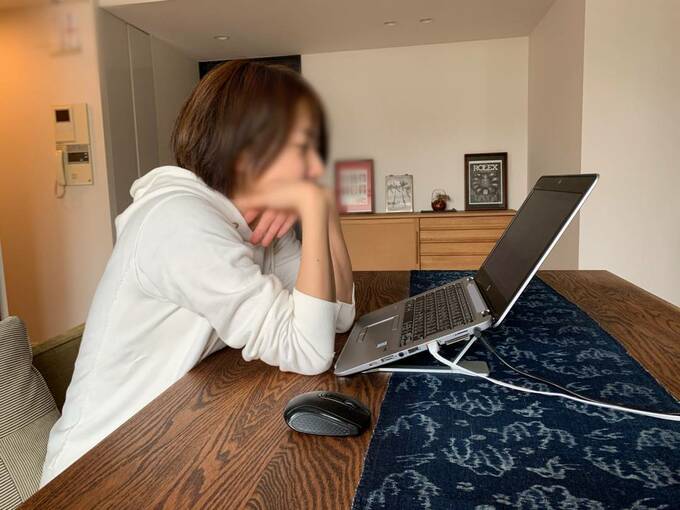 パソコンと女性