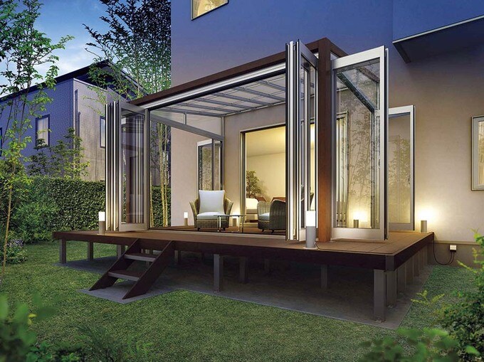 「ソラリア」（YKK AP）