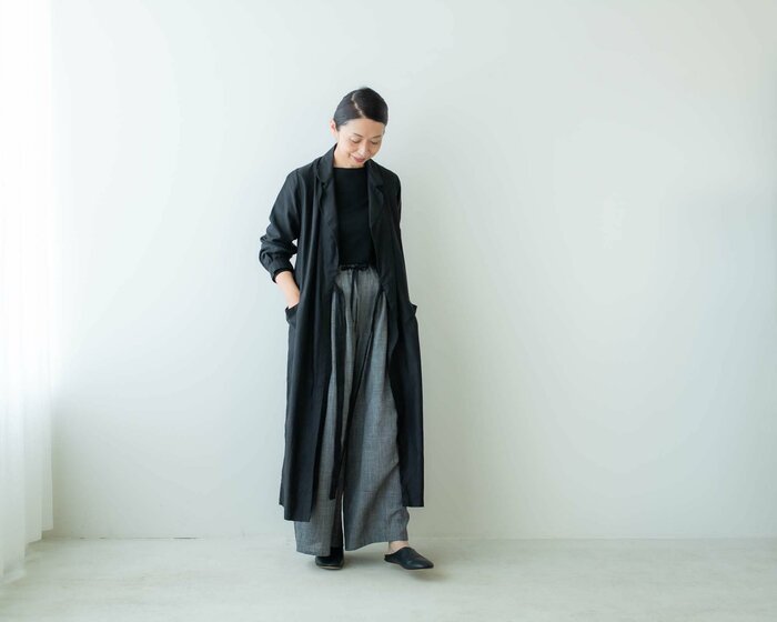 シンプル服 黒一色 販売