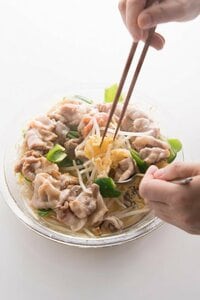 豚肉とモヤシのショウガ炒め“風”