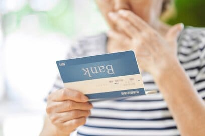 今年から「後期高齢者医療制度」の保険料が値上げに。医療費を抑える制度を解説