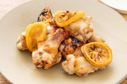 年末のおもてなしにぴったり「和風ローストチキン」。漬け込んで焼くだけ