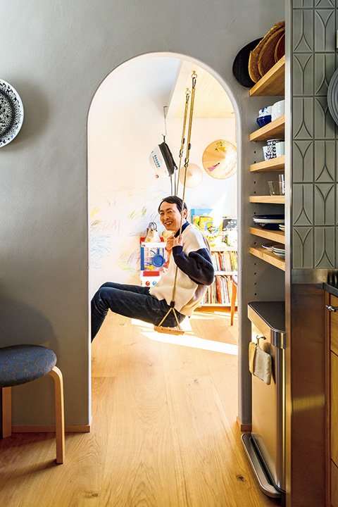 キッチンから子ども部屋を見たところ