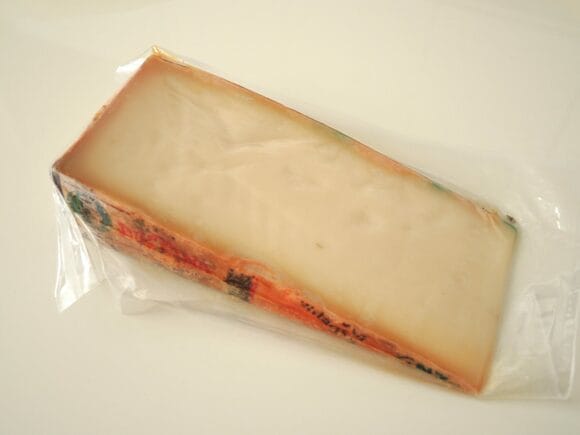 いろんなチーズを使ってオリジナル「ラクレット」をお試し!